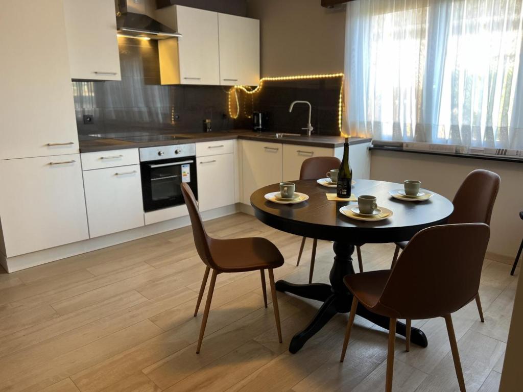 Beautiful house with 4 bedrooms in Hees photo 1