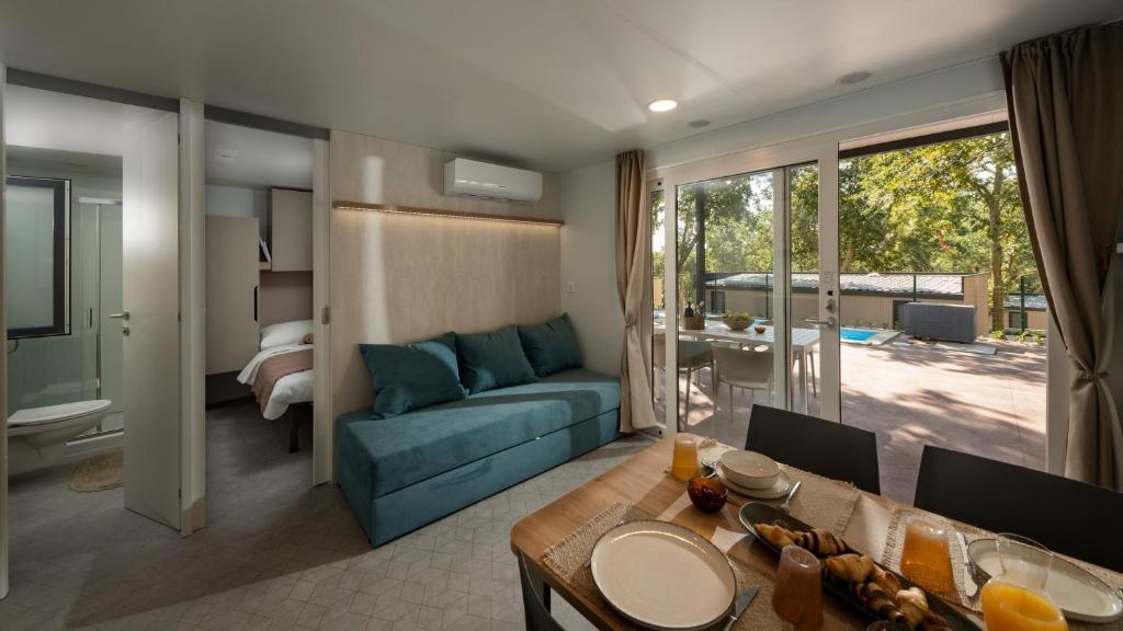Taber Istria Discrete Lodging - Mobile Homes with pool photo 3