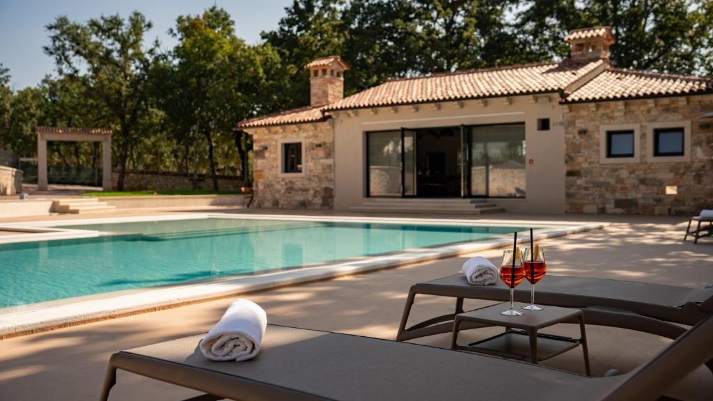 Taber Istria Discrete Lodging - Mobile Homes with pool photo 1