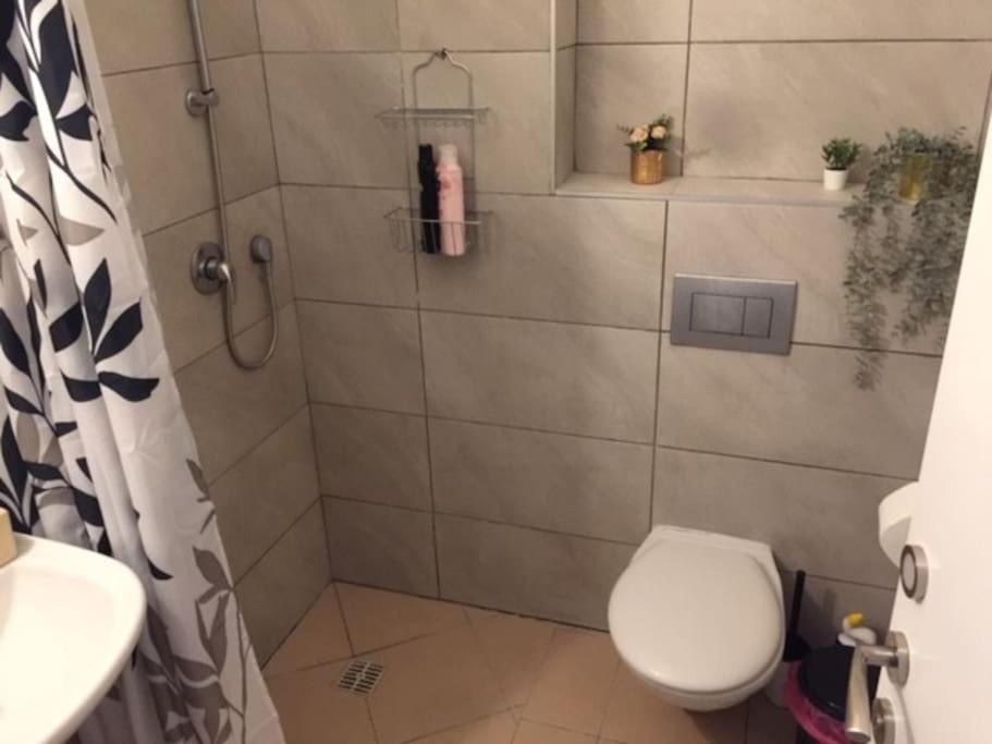 Tze'elam gardens super special NO Airbnb FEE's WOW photo 1