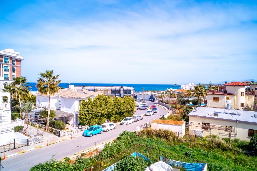 Romantiс Two-Bedroom Apartment with Sea View (Dolce Vita 7-6) photo 3