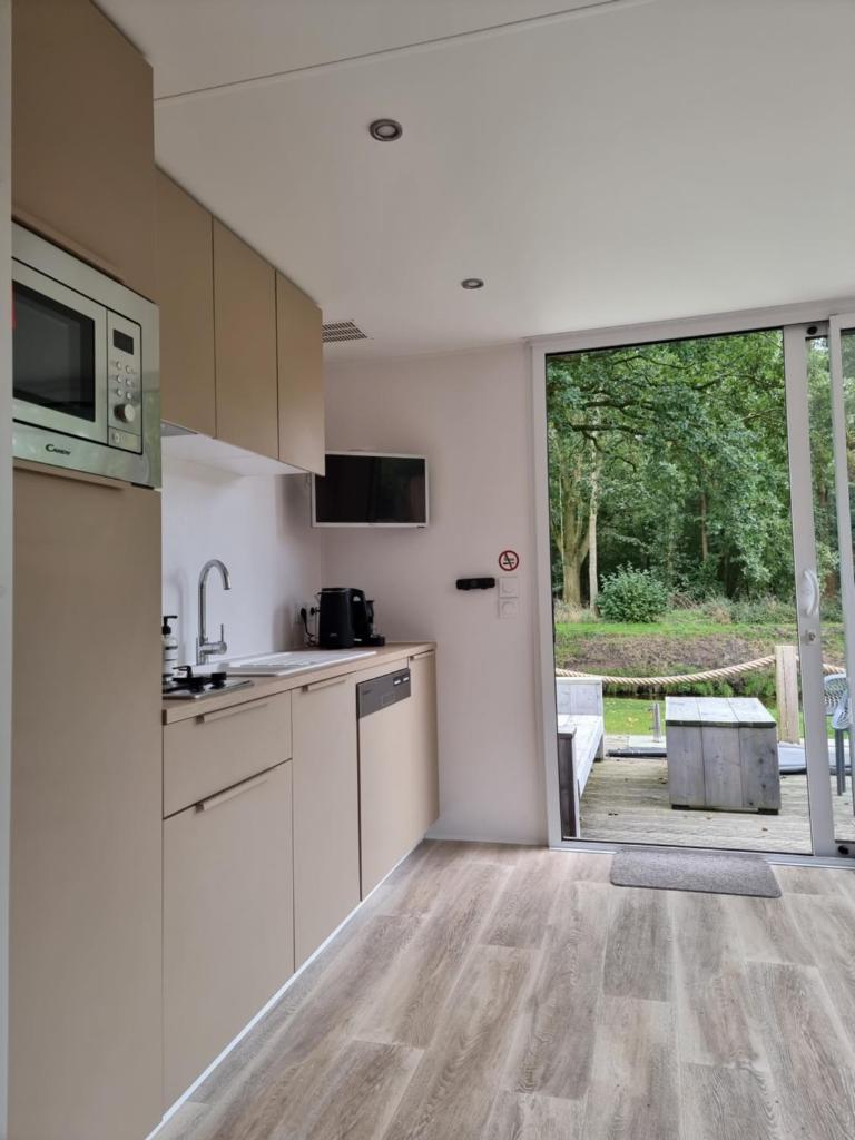Tiny house aan het Zuidlaardermeer - vlakbij Groningen photo 3