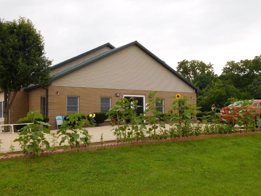 Attica Inn photo 4