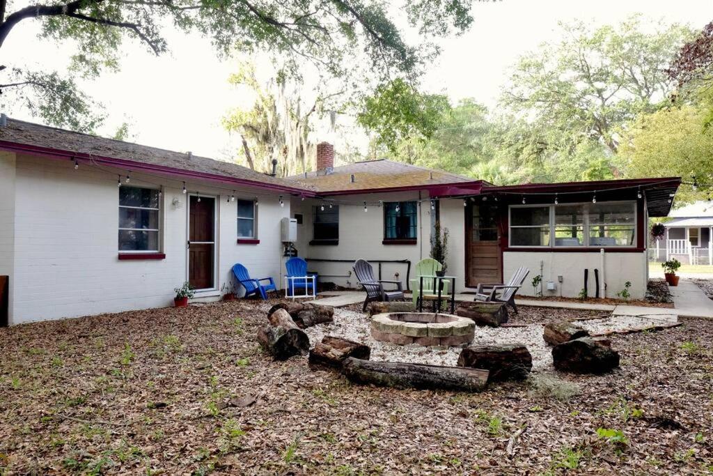 3BR Downtown House with Yard by UF photo 1