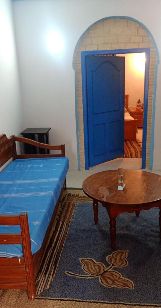 2 bedrooms apartement with terrace and wifi at Tunis 4 km away from the beach photo 4