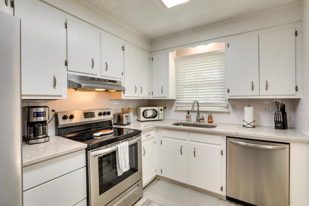 Summerville Vacation Rental 4 Mi to Downtown! photo 1