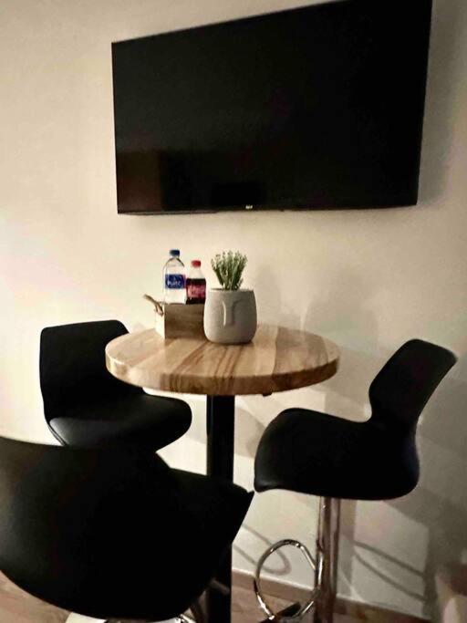Suite Moderna Con Coworking A 5 Mins Del Centro Histórico photo 4