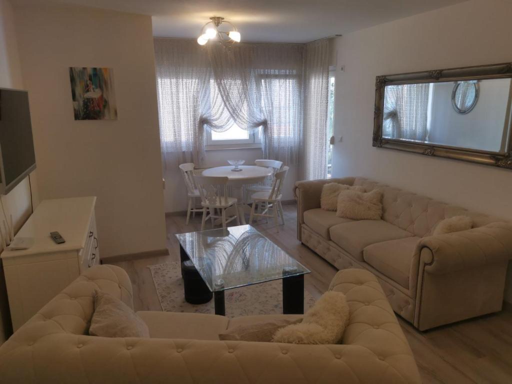 APARTMAN APOLON photo 1