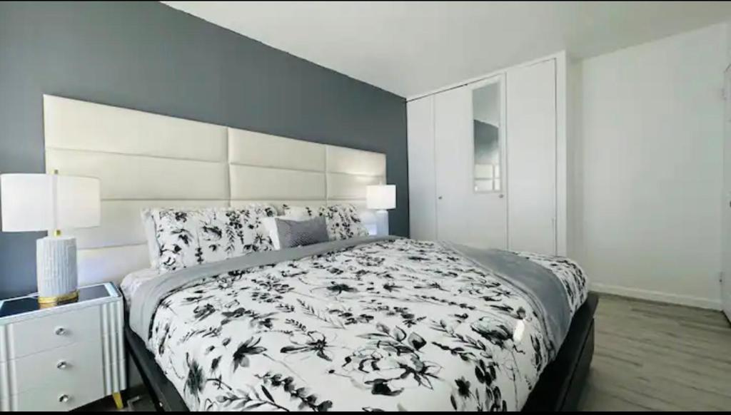 Spacious Family Apartment image