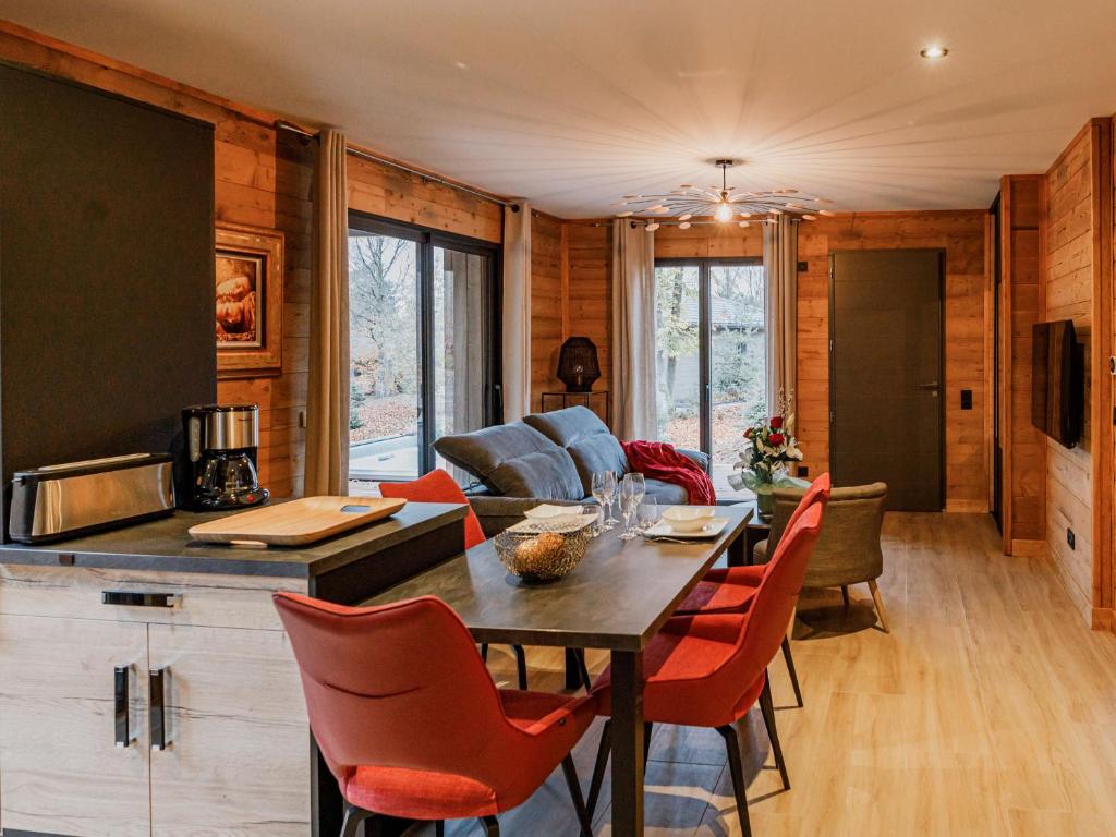 Gîte Le Chambon-sur-Lignon, 2 pièces, 4 personnes - FR-1-582-369 photo 2