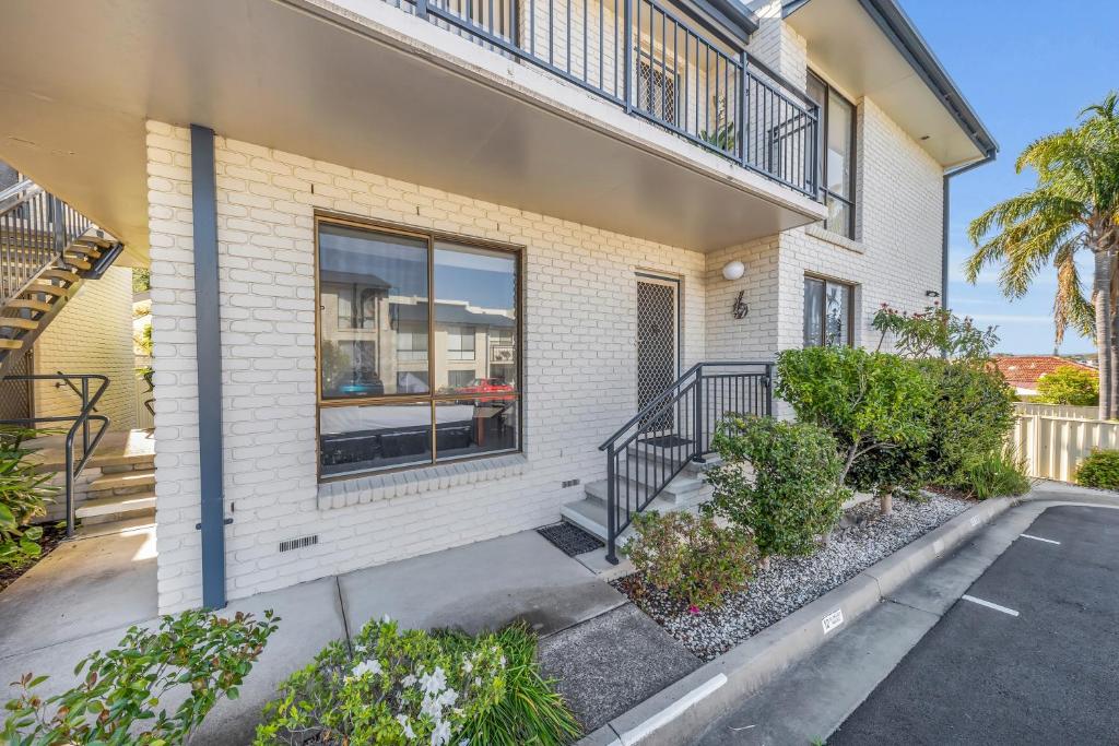 Capri Apartments photo 1