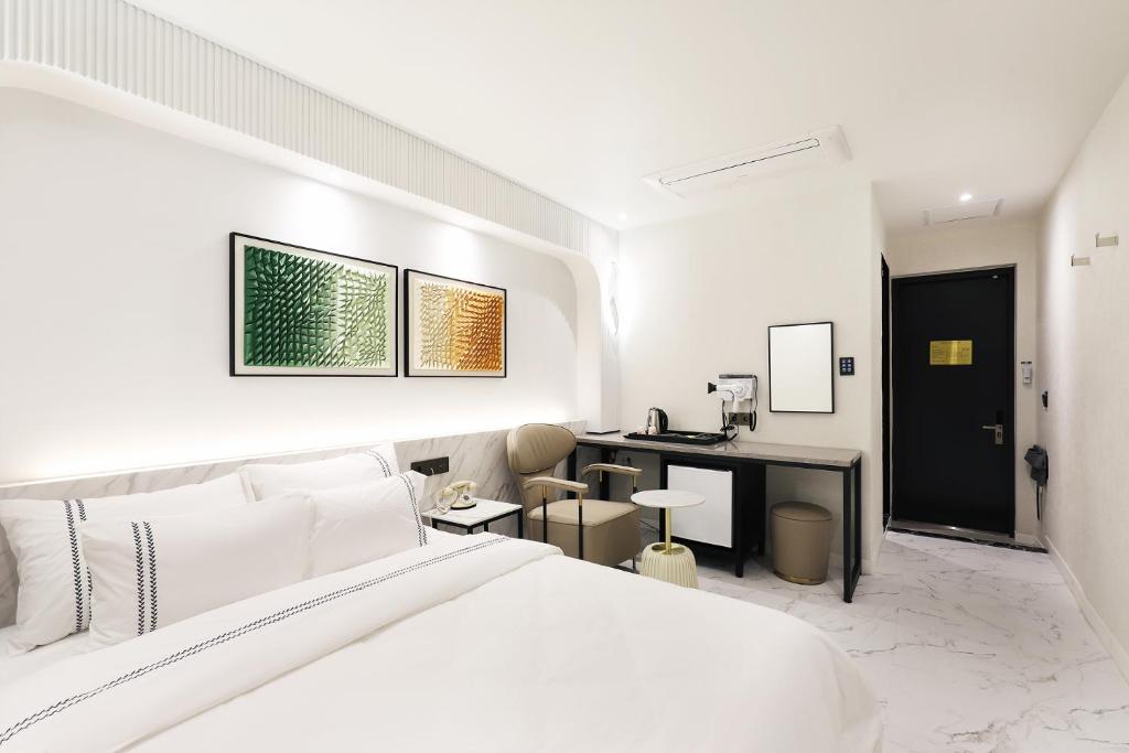Mari Hotel photo 4