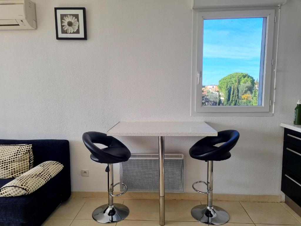 T3 Cosy et spacieux - 4 à 6 couchages - climatisé, calme proche étang de Thau photo 3