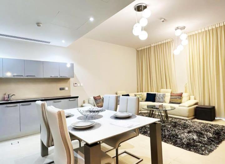 Cozy room near pool muscat Bay photo 1
