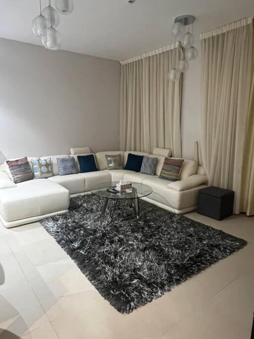 Cozy room near pool muscat Bay photo 3