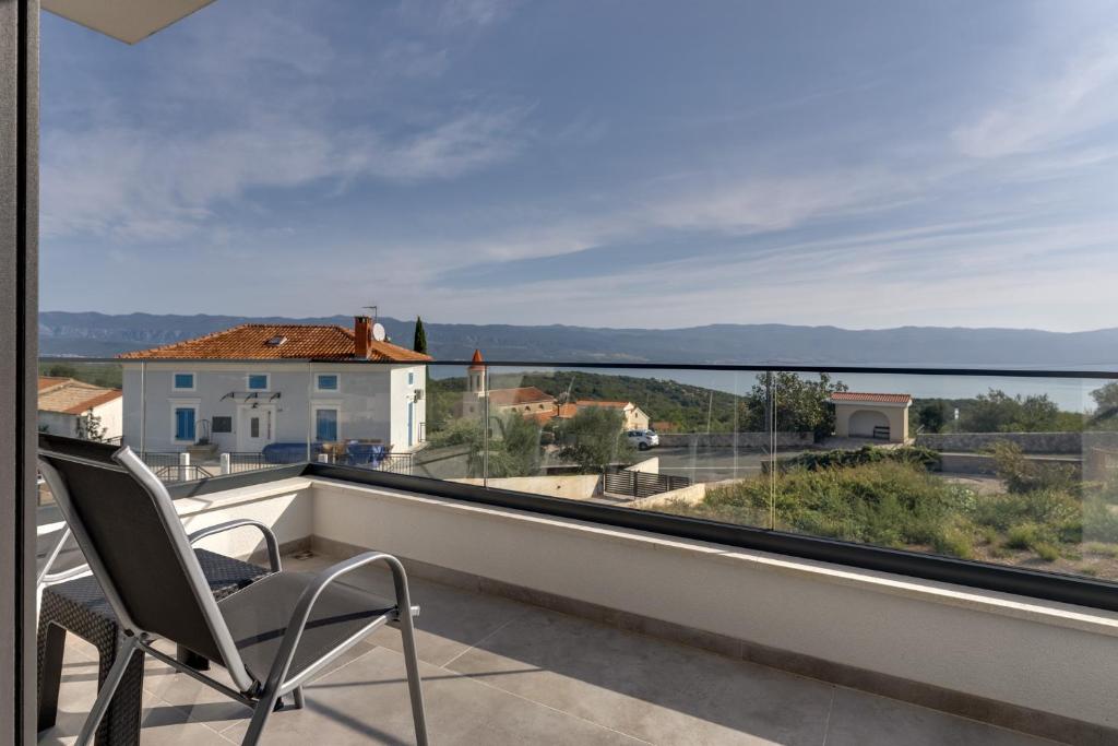 Villa Rosemary -semi-detached villa with a pool and a panoramic view, close to a sandy beach - by TRAVELER tourist agency Krk photo 2