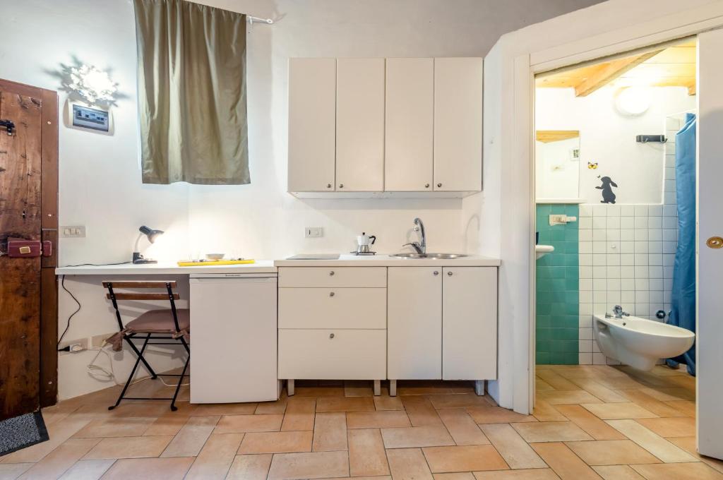 Urbino Historical Central Studio! photo 4