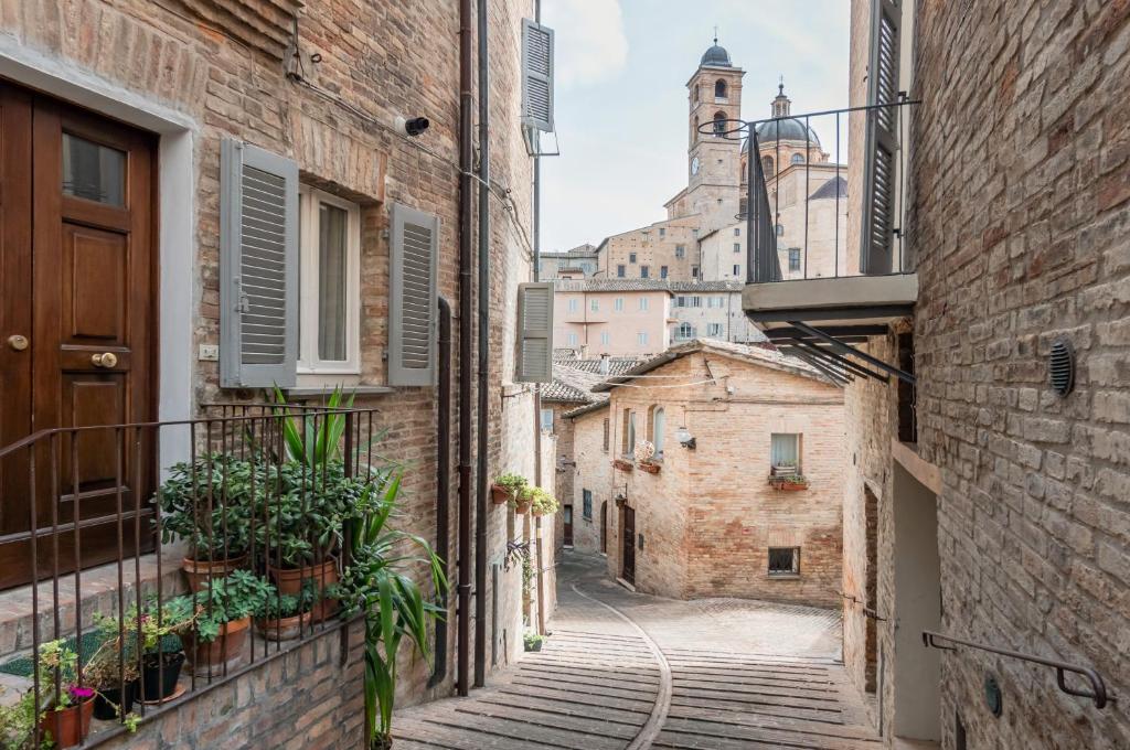 Urbino Historical Central Studio!