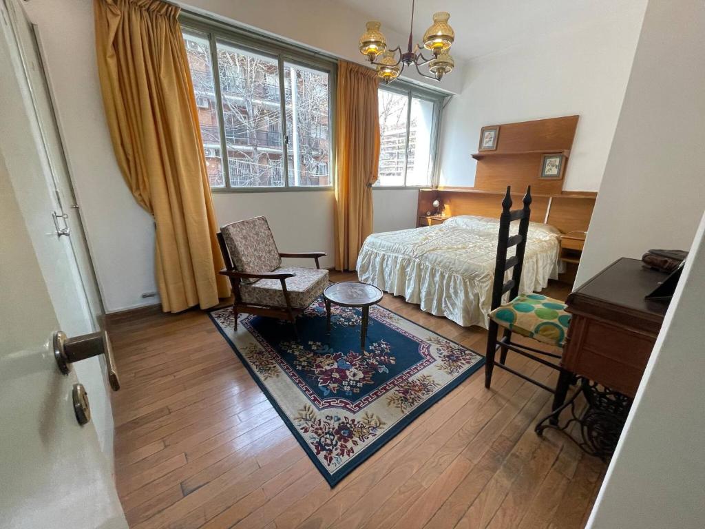 Expansive Villa Urquiza Retreat A Versatile Haven for Six photo 2