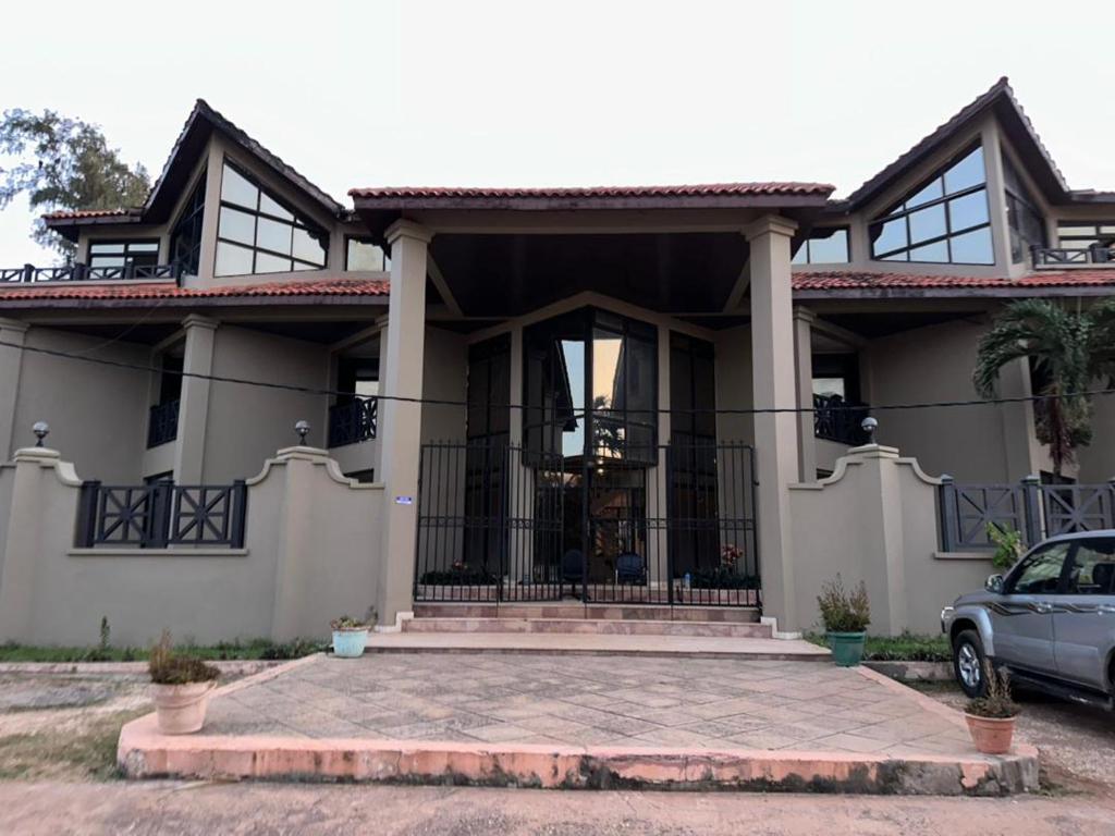 Cape Residence