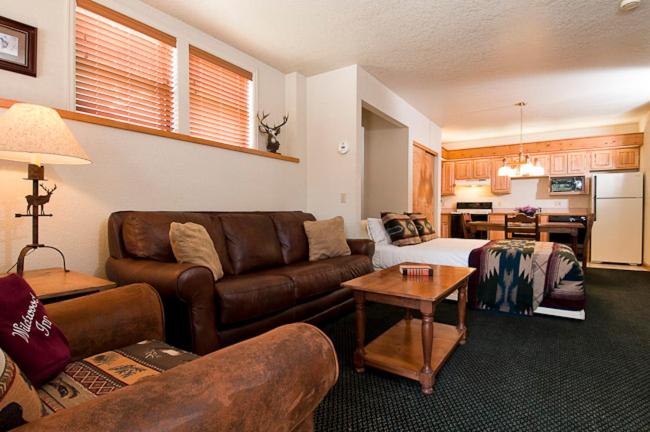 Wildwood Inn image