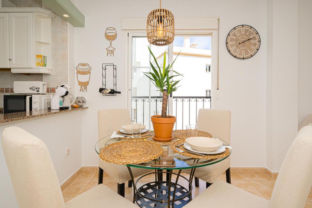 Villamartin apartment. Excellent location for Golfers, Cyclists and Hikers