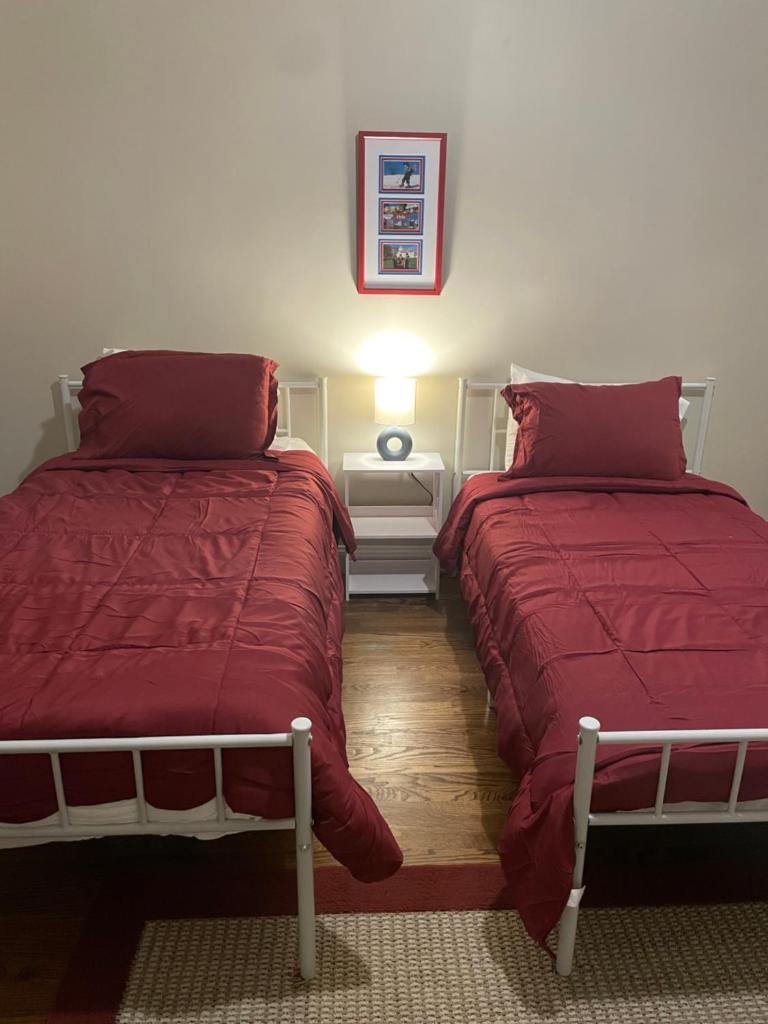 Red Recluse - Room near Liberty! photo 1