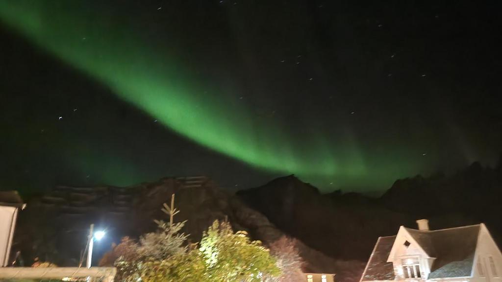 Lofoten Overnatting - Ballstad photo 3