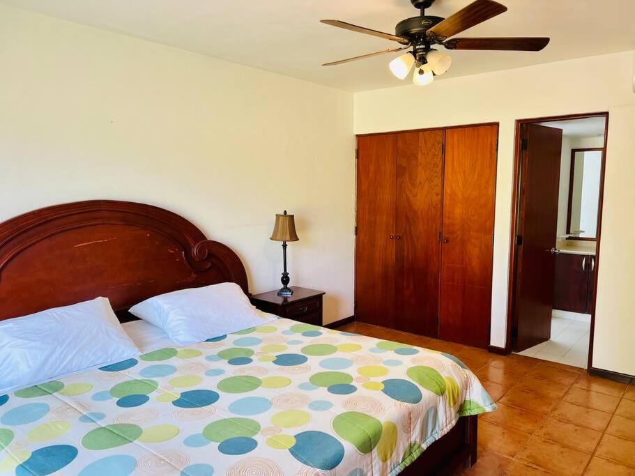 3BR/3.5BA Golf & Beach Villa photo 4