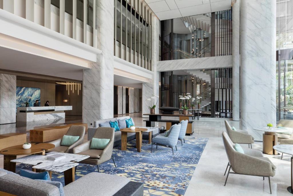 Courtyard by Marriott Shenzhen Northwest - Tap to explore photos