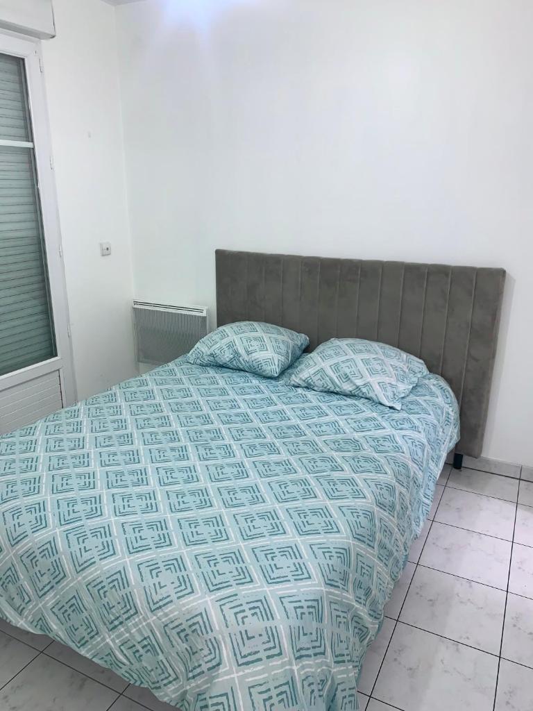Appartement 1 chambre proche Gare RER B Vert Galant - Parking et balcon privé - Proche Aéroport Roissy CDG - Parc Des Expositions - Paris - Stade de France - Astérix - Disneyland Paris photo 4