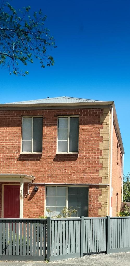 Ballarat CBD Accommodation 2 Bd Townhouse Talbot Terrace photo 1