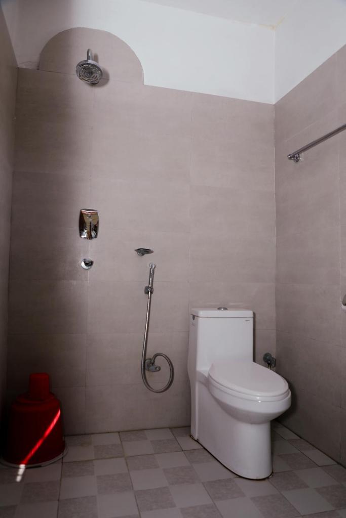 Hotel Vista Chitwan photo 3
