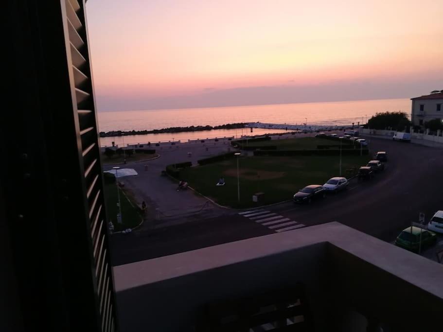 Tramonti sul mare photo 1