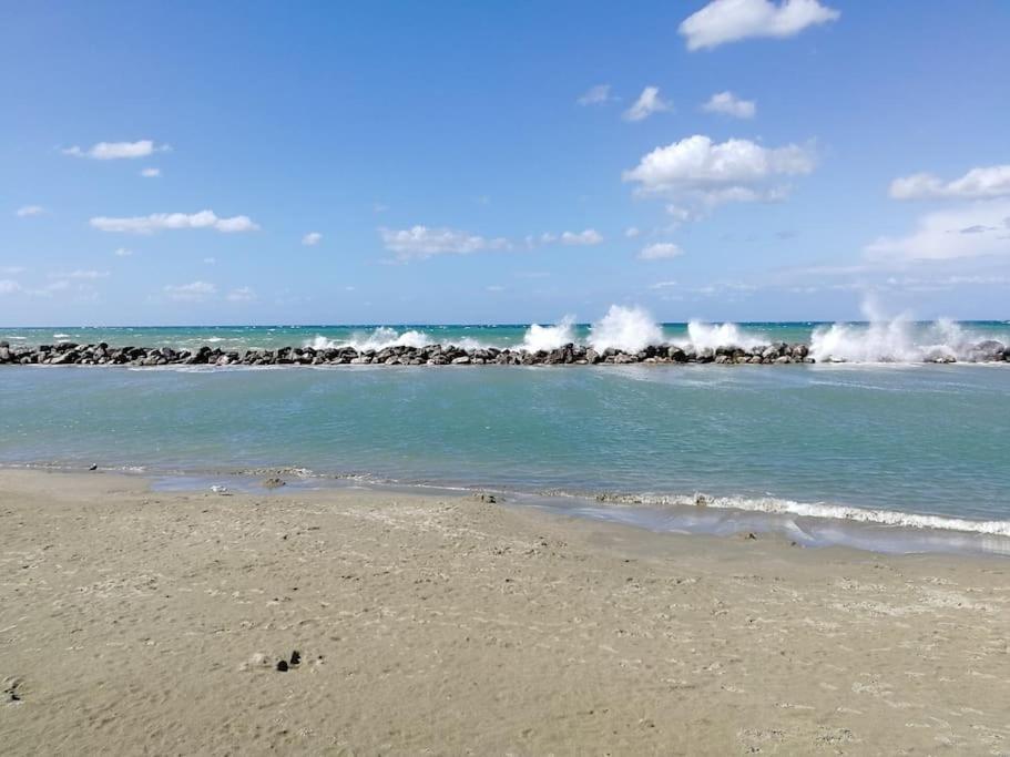 Tramonti sul mare photo 4