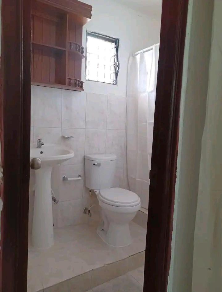 Alexandra Guridy Room For Rent photo 1