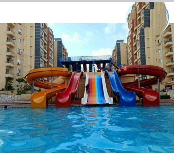 شاليه غرفه مكيفه ورسيبشن ..مفروشات جديده..ارضى بحديقه .. مصر ..الساحل .. الكيلو 77 photo 4