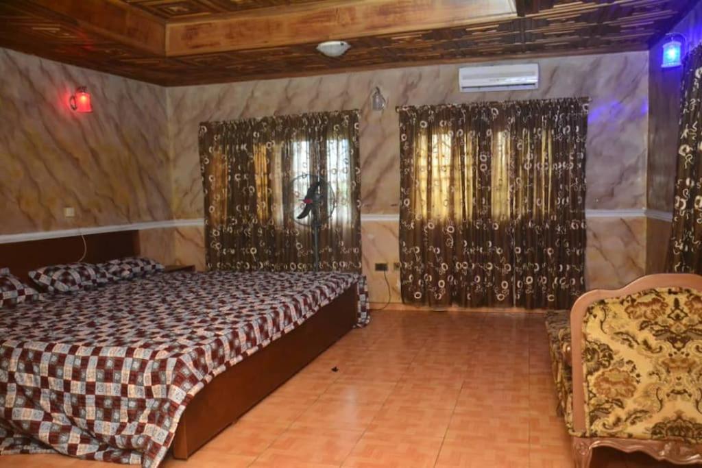 Lums The Den Lodge - Listing Inactive photo 4
