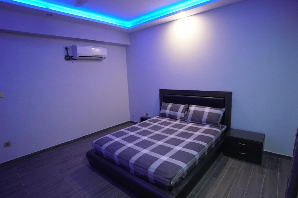 2 BED FURNISHED APARTMENT photo 3