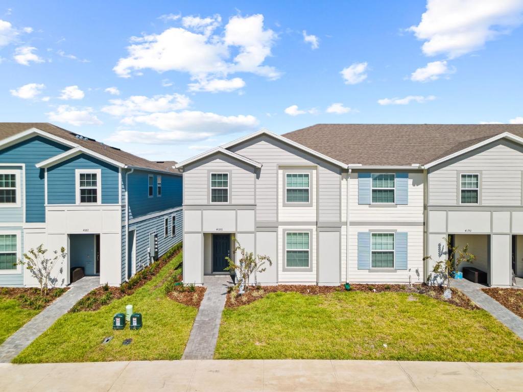 NEW to Market New Construction 5 Bed Retreat In World Famous Windsor Island photo 3