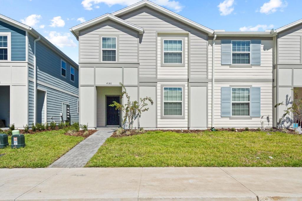 NEW to Market New Construction 5 Bed Retreat In World Famous Windsor Island photo 4