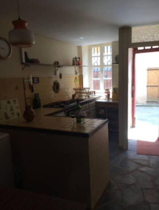 Chaleureuse maison en pierres avec terrasse photo 2