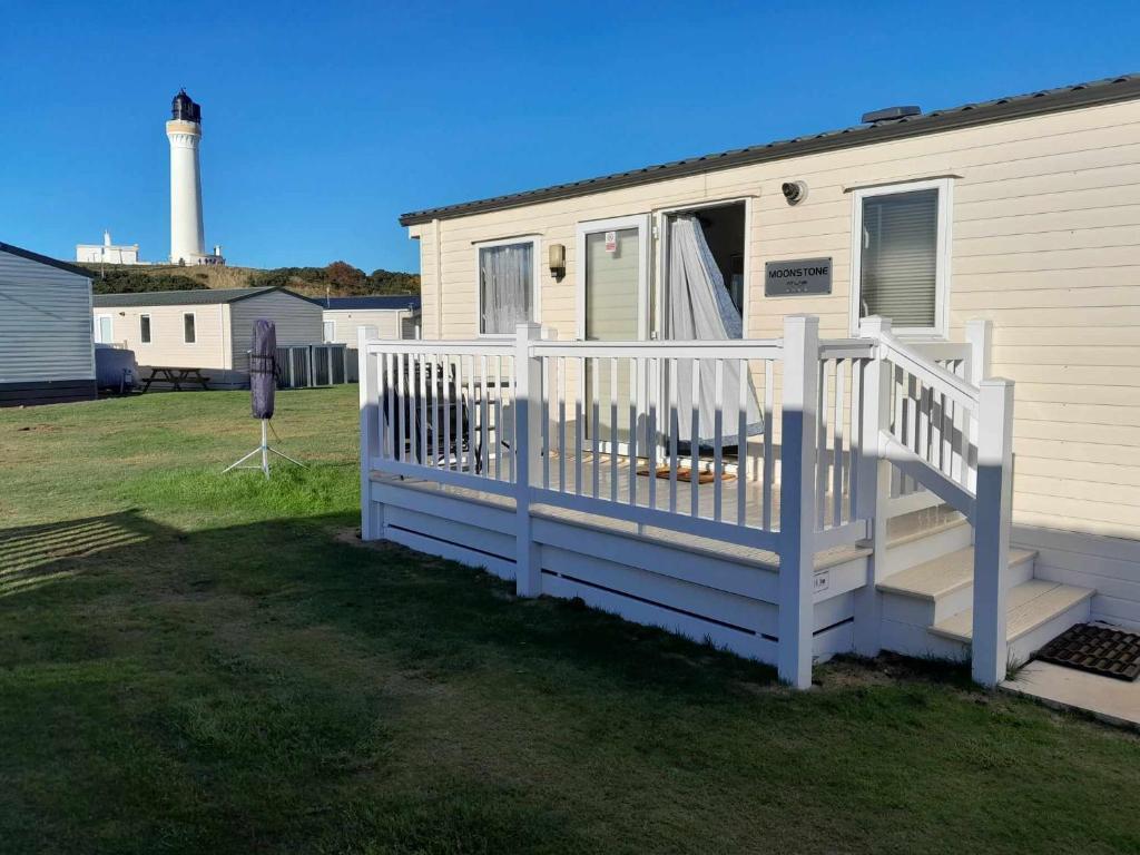 hollies retreat photo 1