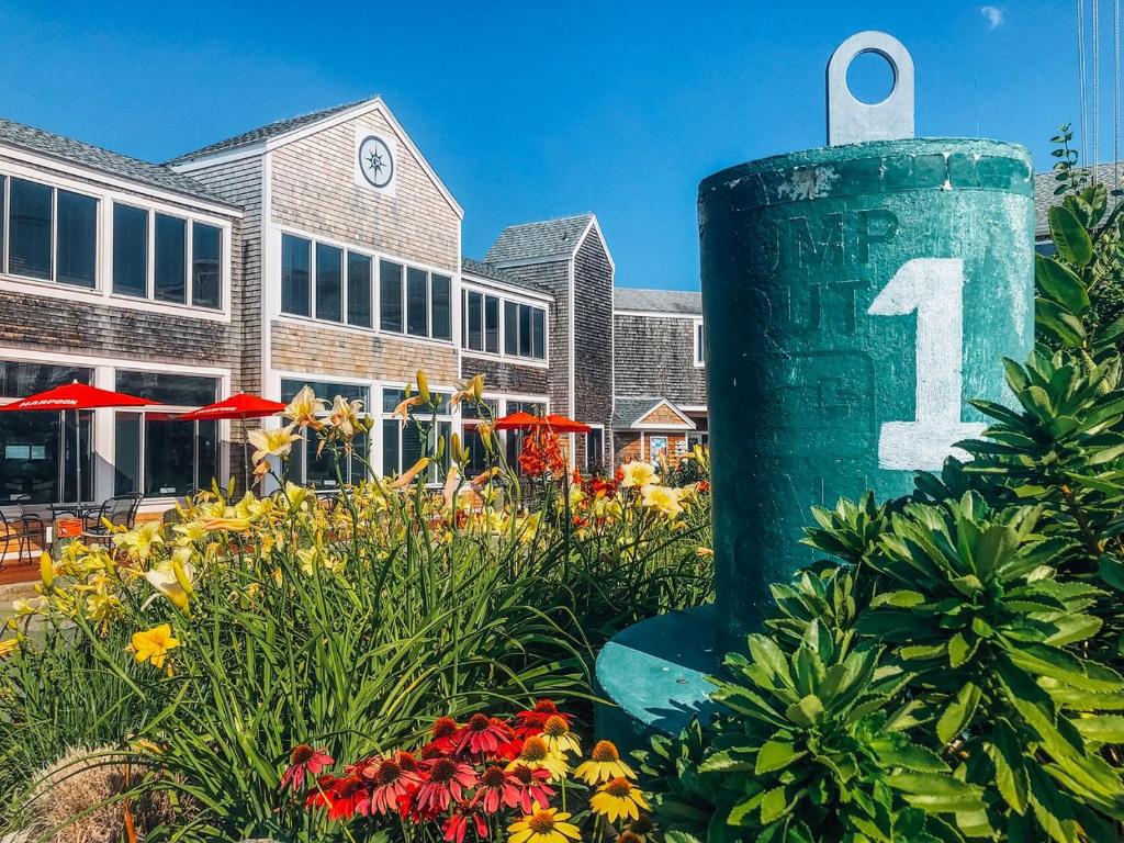 The Hotel at Cape Ann Marina photo 4