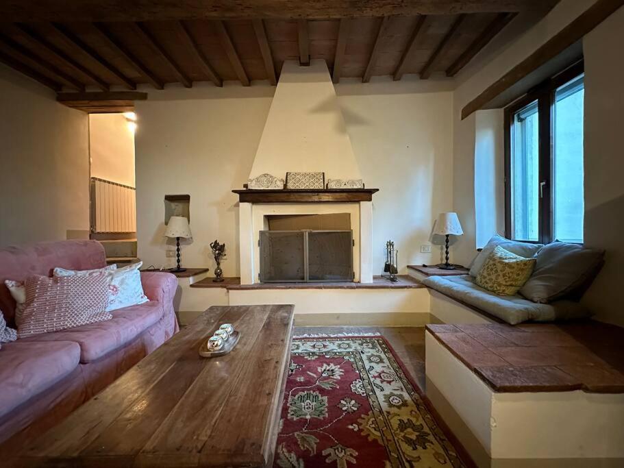 Fraai landhuis in het groene hart van Umbrië photo 4