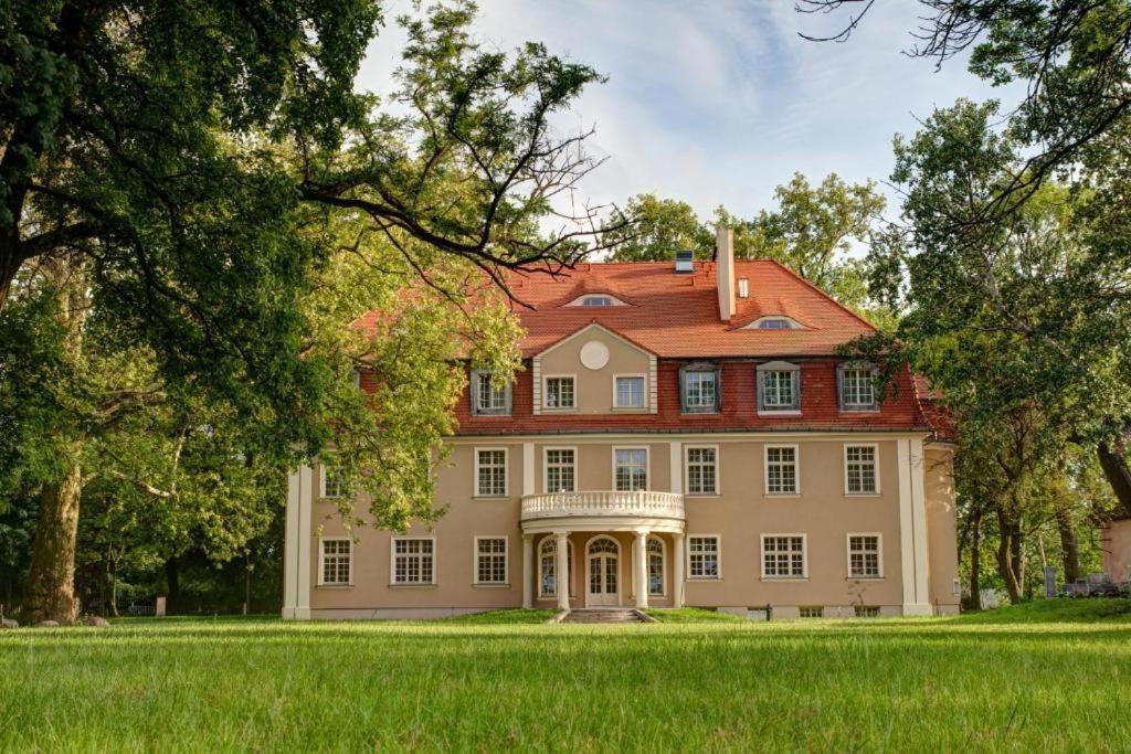 Noclegi Brzezina pokoje dla firm