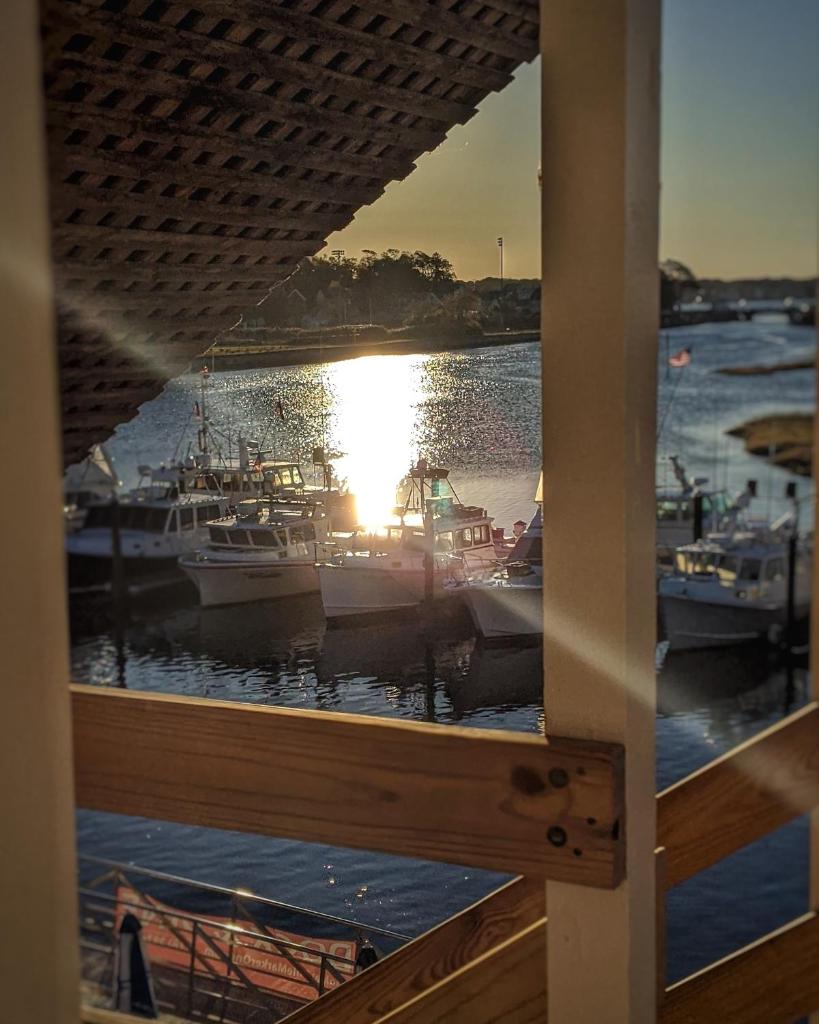 The Hotel at Cape Ann Marina photo 3
