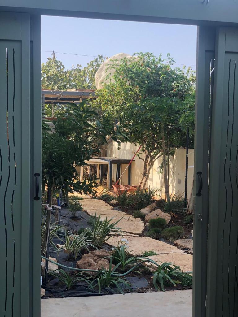 סוויטה על שביל הים photo 1