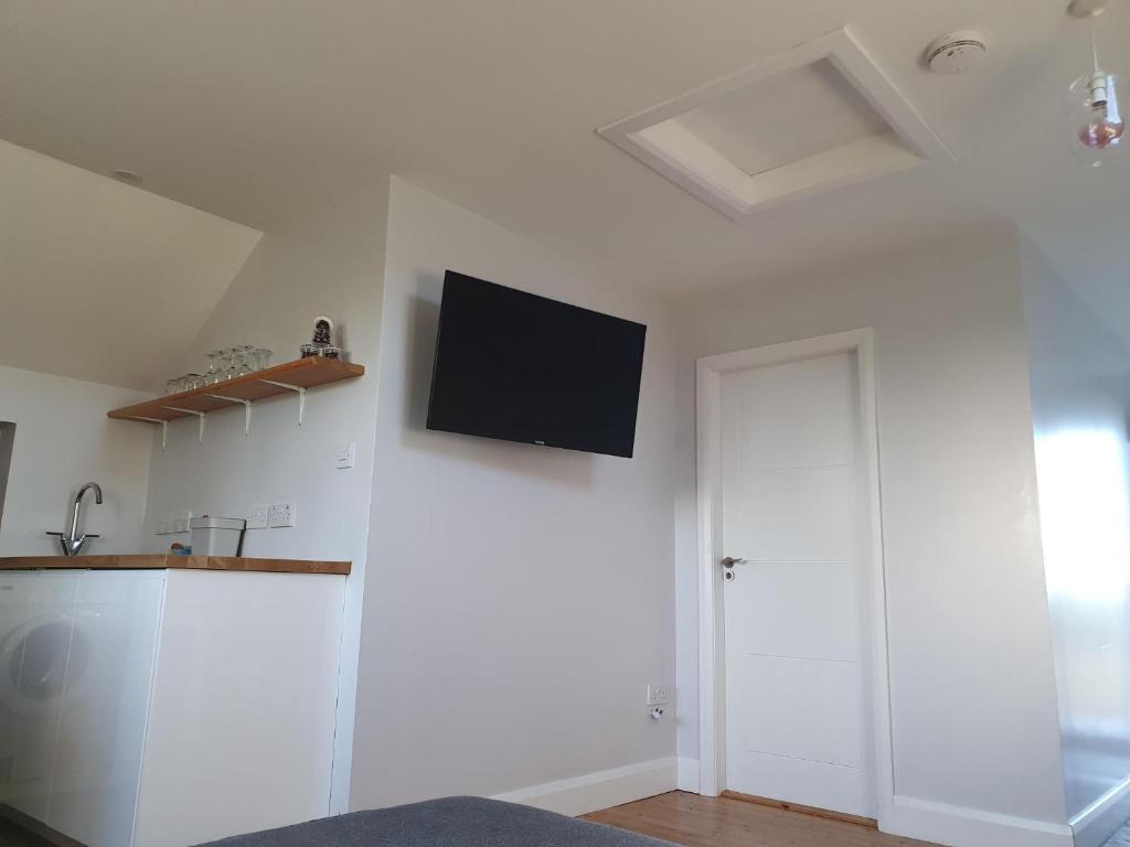 Adams Lodge photo 3