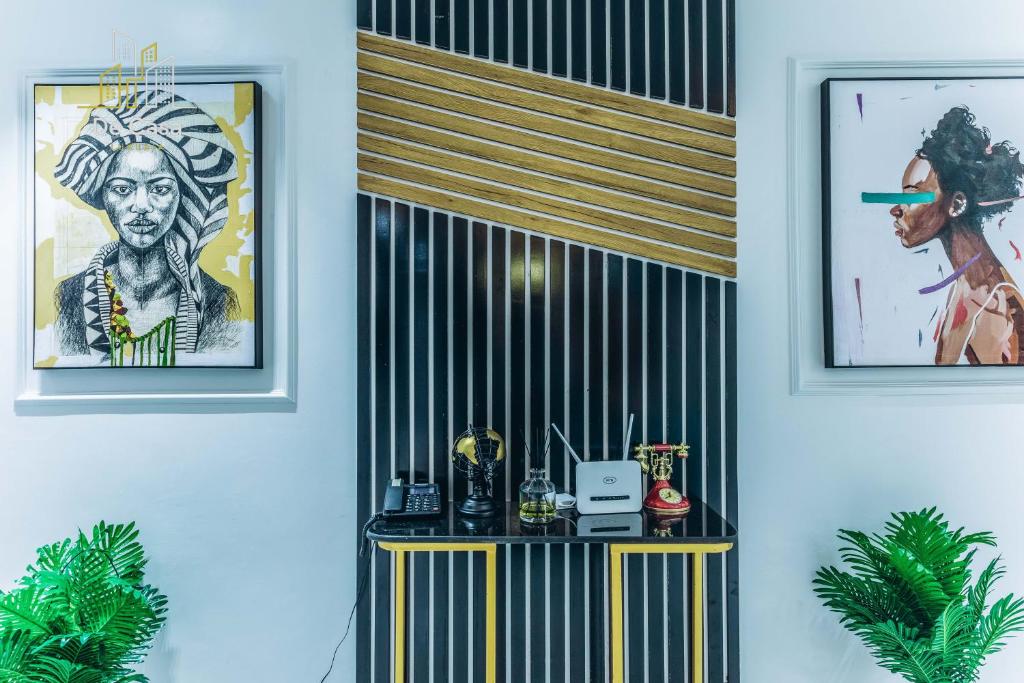 DE CASA LUXURIA photo 2